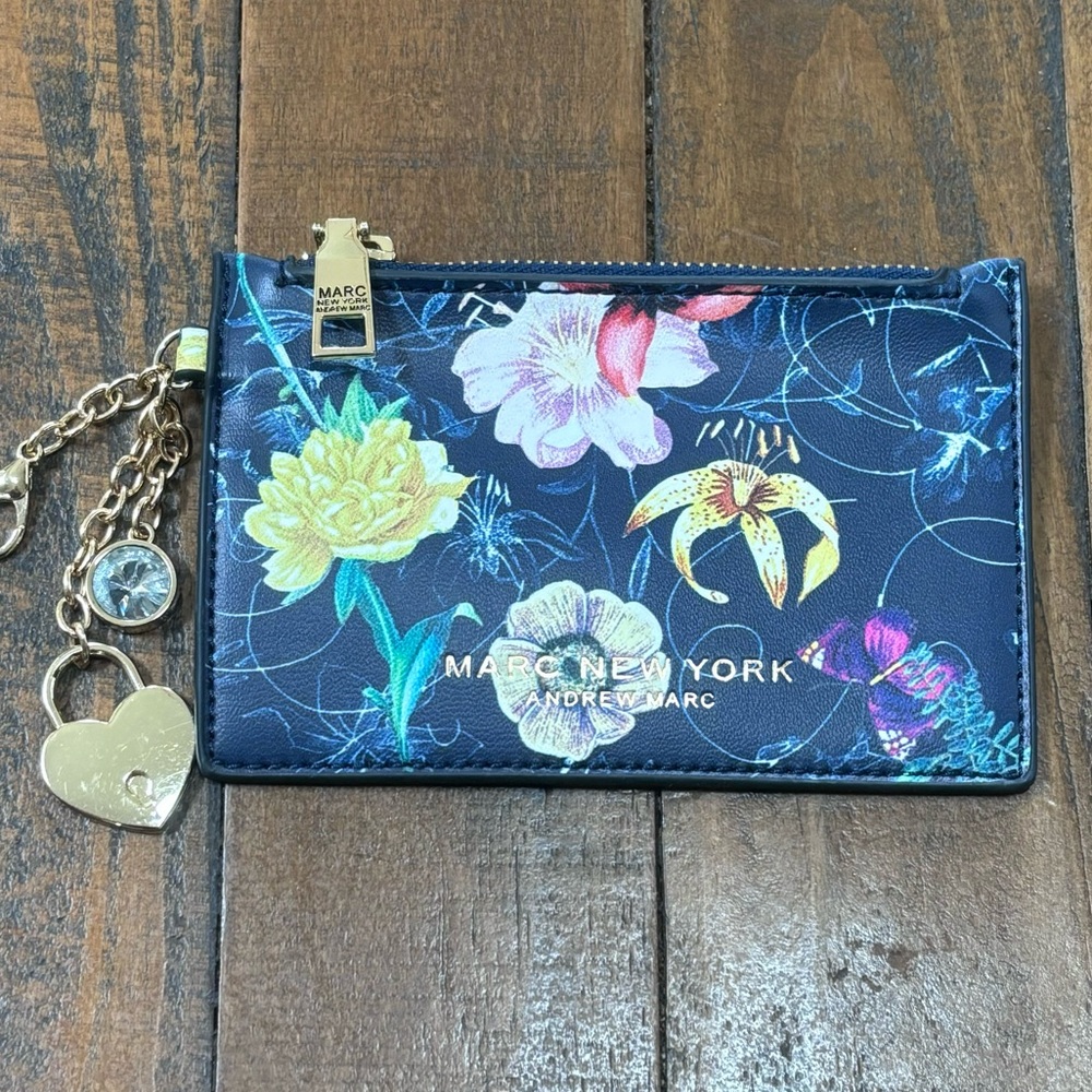 NWOT Marc New York Floral Leather Wallet with Charms! - Picture 2 of 12